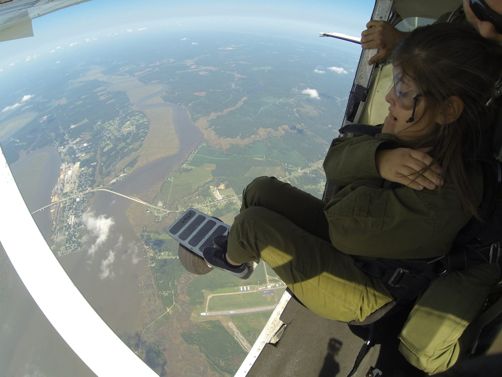 You are currently viewing Skydiving into Dover Raceway and the Preakness