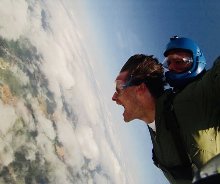 Read more about the article Group from VA Beach makes first skydive.
