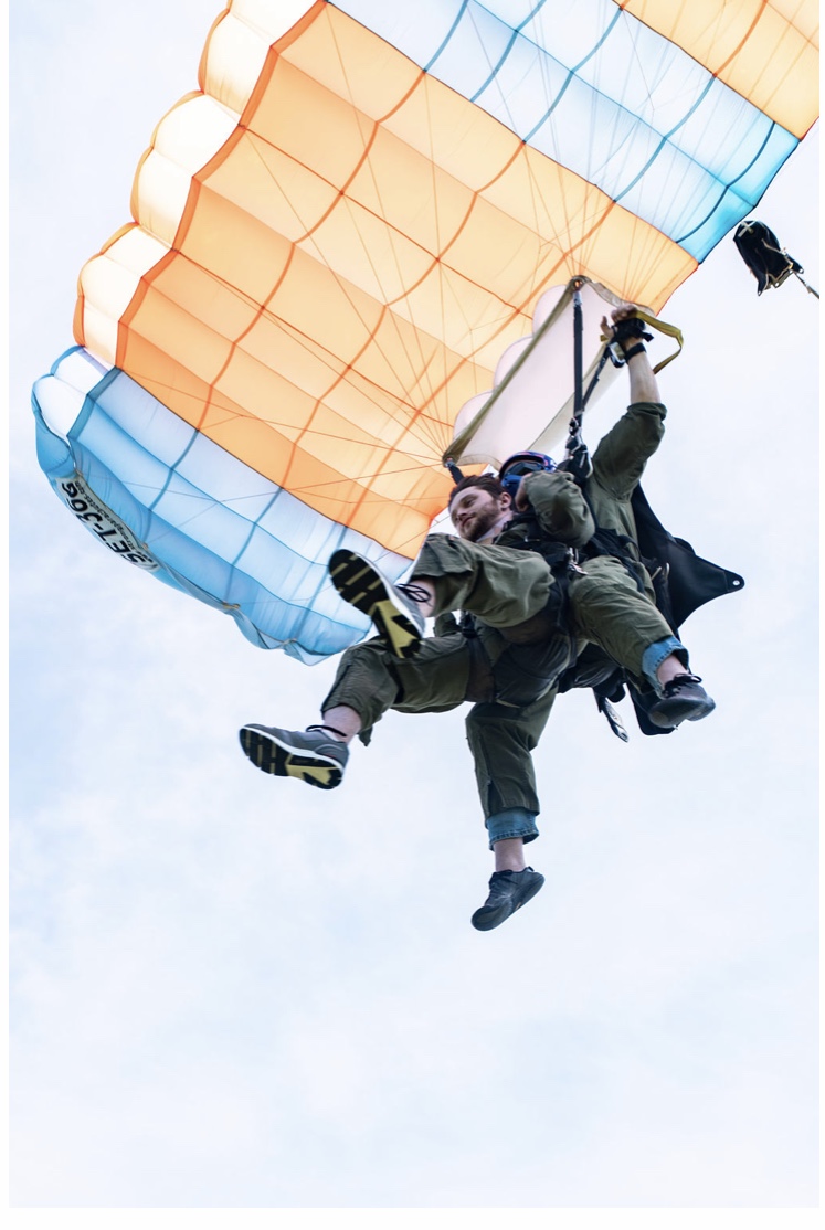 Memorial Day Skydiving in VirginiaNo Limits Skydiving Tandem